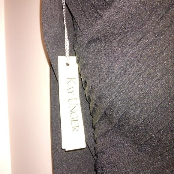 Elegant and exquisite Evening wear top - Picture 4 of 6